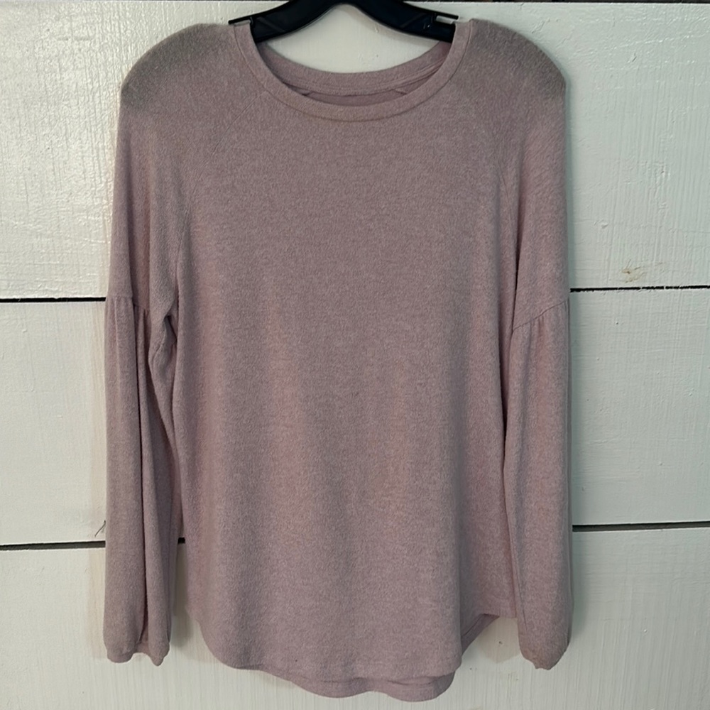 Light Pink Gap soft knit long sleeve top